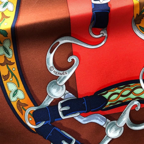 BRAND NEW HERMES PRINTED SILK SCARF - Picture 5 of 8